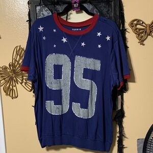 #157 size 1 Torrid NWT Navy Stars Jersey with Red Accents